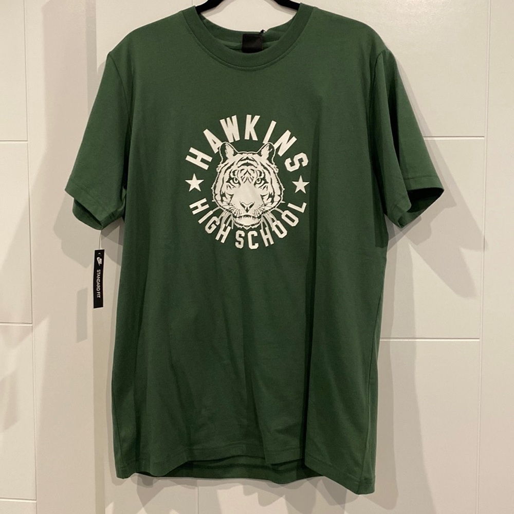 Nike x stranger things collab hawkins high school t shirt mens size L